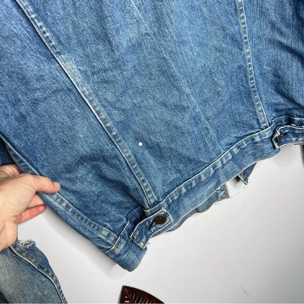 Levi's Vintage Denim Jacket‎ Women's Blue Jean Medium Wash Faded Distressed